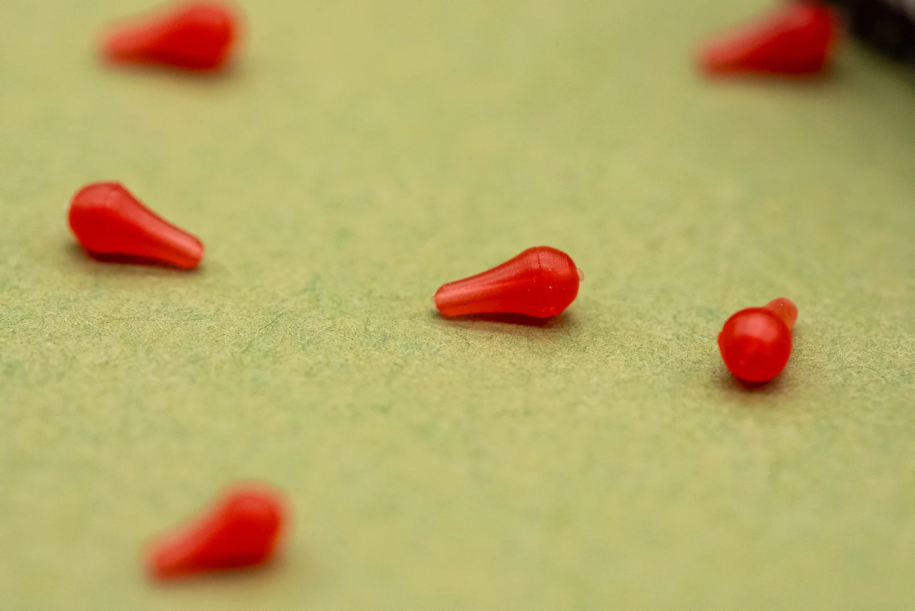 OMC Dazzlers Blood Red Long Distance Hookbead vel. S - Slika 4